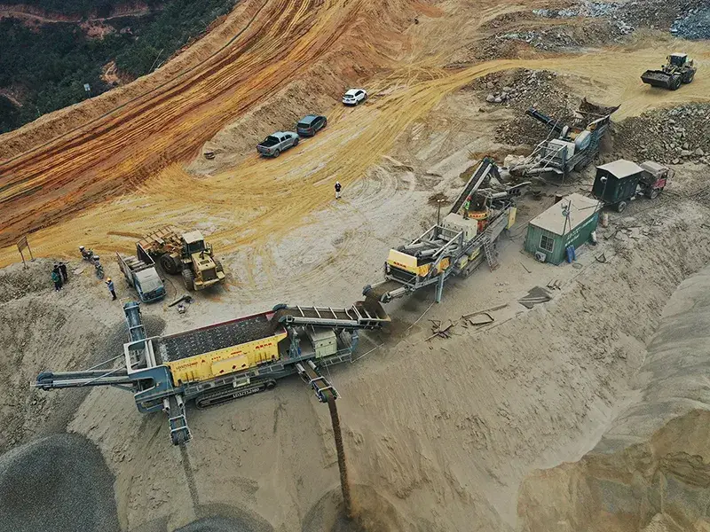 300 TPH Mobile Crushing Plant Project in Zhaoqing, Guangdong